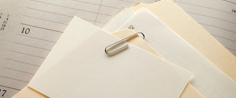 Comment traduire « en annexe » en allemand ? Les 6 expressions à connaître selon le contexte